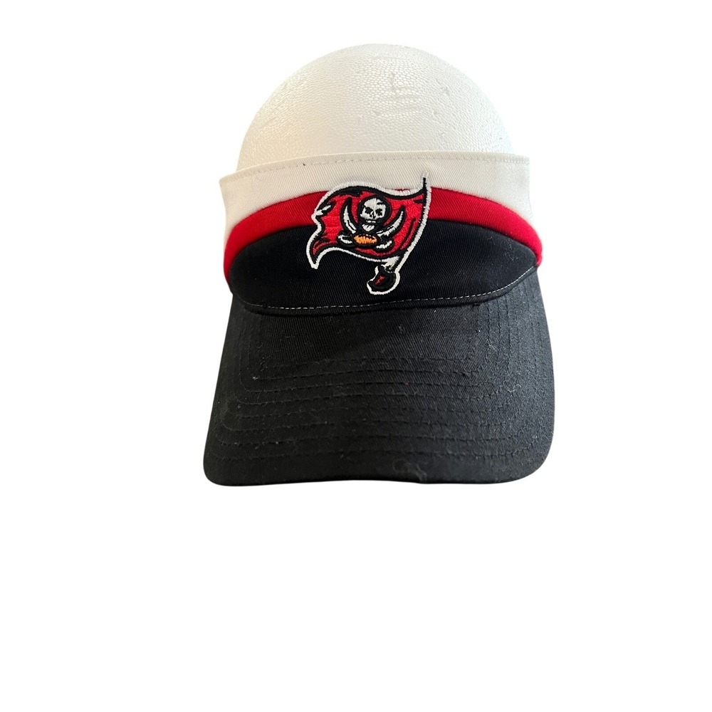 New Reebok NFL On Field Tampa Bay Buccaneers Visor White Blk Red Adjustable Hat